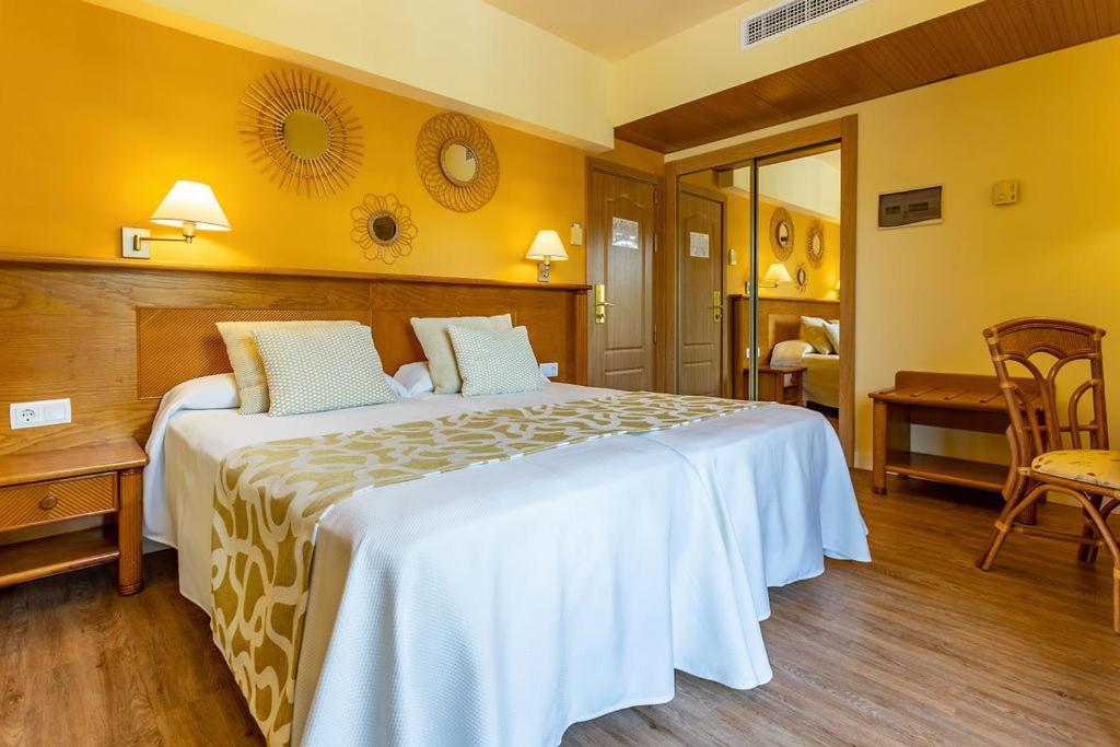 Ona Palmira Paguera Hotel ปาเกรา ห้อง รูปภาพ