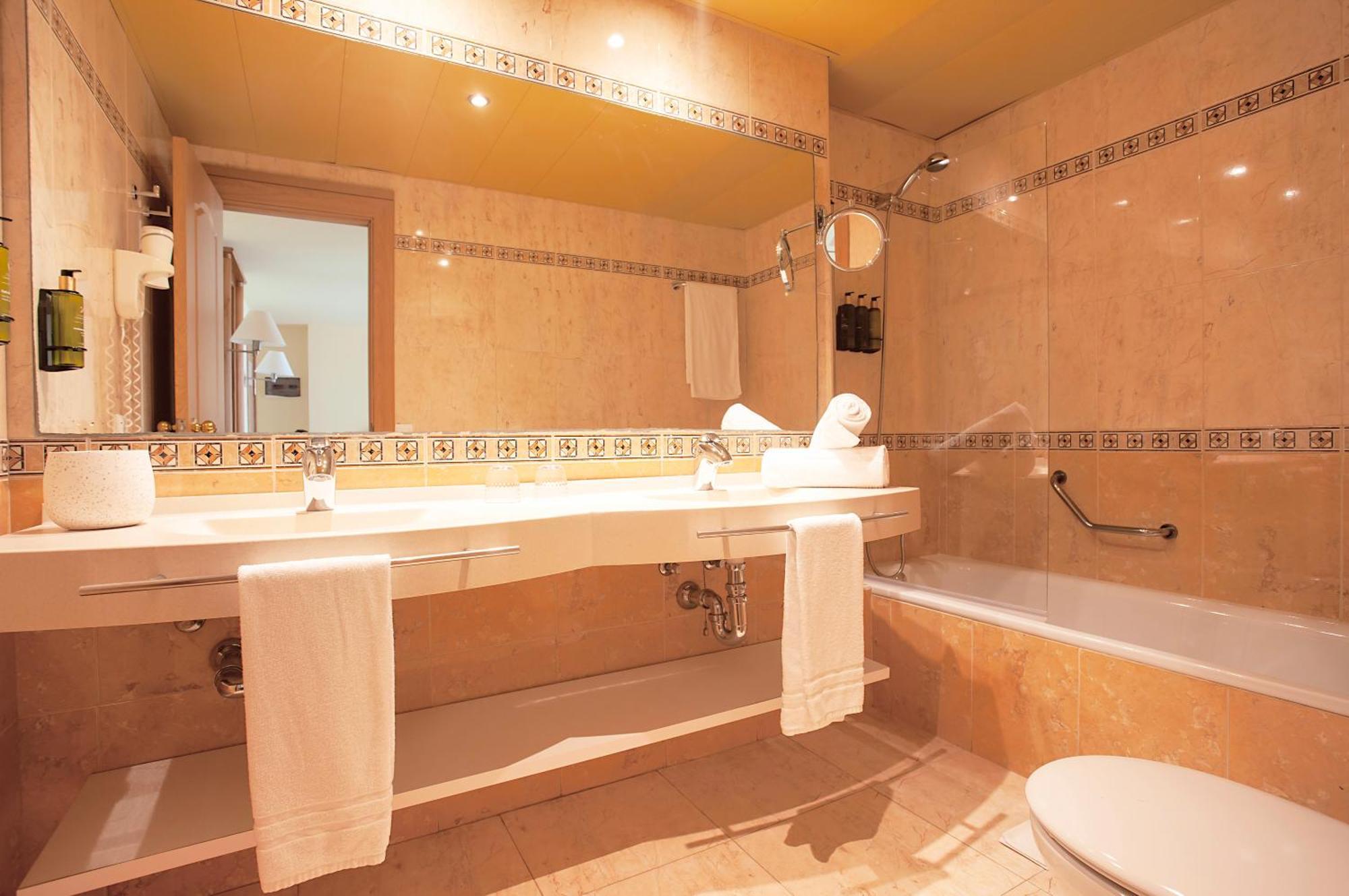 Ona Palmira Paguera Hotel ปาเกรา ภายนอก รูปภาพ